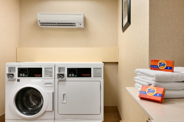 Hampton Inn - Suites Mahwah NJ